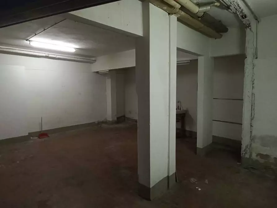 Immagine 18 di Magazzino in vendita  in via bellini 17 a Firenze