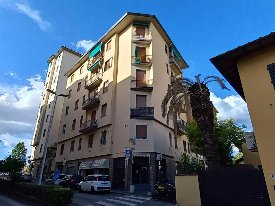 Immagine 6 di Appartamento in vendita  in Via Mugello 10 a Firenze