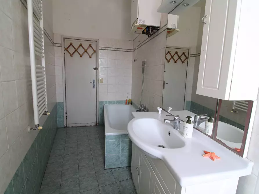 Immagine 16 di Appartamento in vendita  in Via Mugello 10 a Firenze