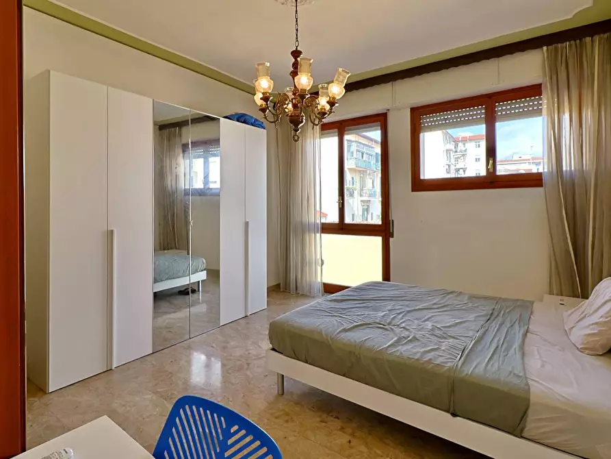 Immagine 15 di Appartamento in vendita  in Via Ugo Corsi 6 a Firenze