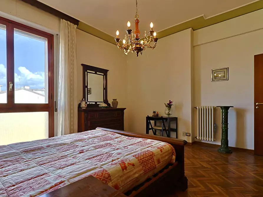 Immagine 42 di Appartamento in vendita  in Via Ugo Corsi 6 a Firenze