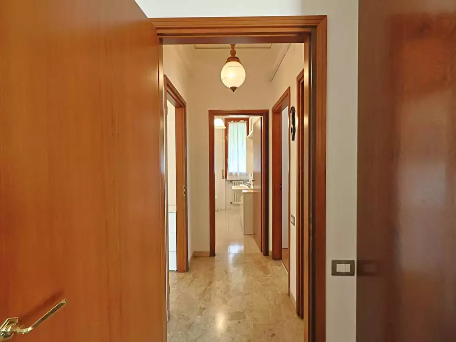 Immagine 21 di Appartamento in vendita  in Via Ugo Corsi 6 a Firenze