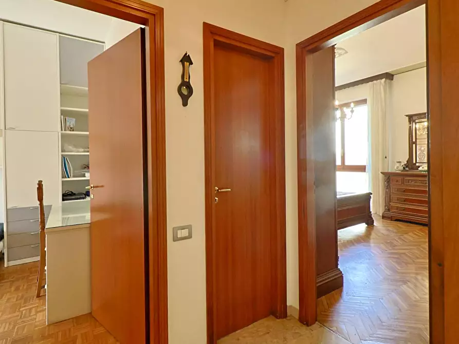 Immagine 24 di Appartamento in vendita  in Via Ugo Corsi 6 a Firenze