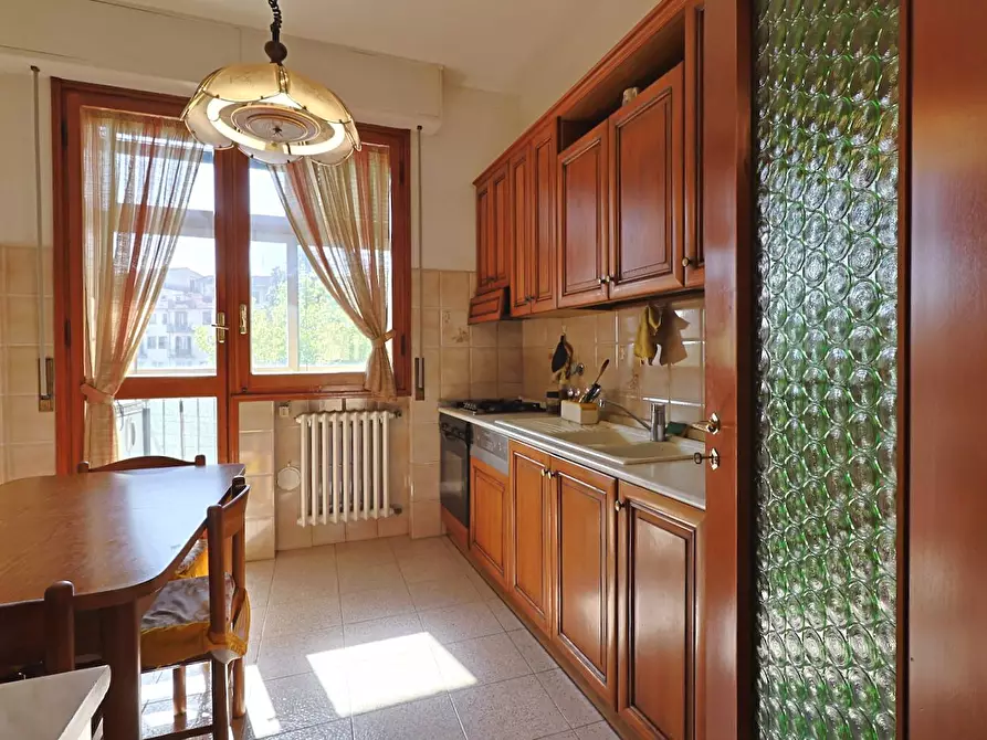 Immagine 8 di Appartamento in vendita  in Via Ugo Corsi 6 a Firenze