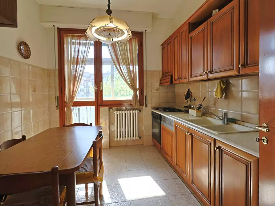 Immagine 12 di Appartamento in vendita  in Via Ugo Corsi 6 a Firenze