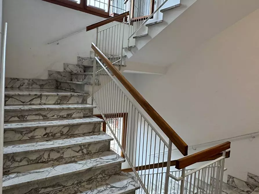 Immagine 68 di Appartamento in vendita  in Via Ugo Corsi 6 a Firenze