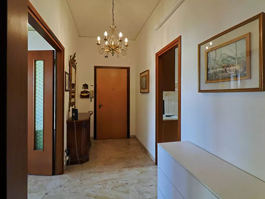 Immagine 3 di Appartamento in vendita  in Via Ugo Corsi 6 a Firenze