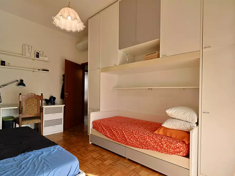 Immagine 35 di Appartamento in vendita  in Via Ugo Corsi 6 a Firenze