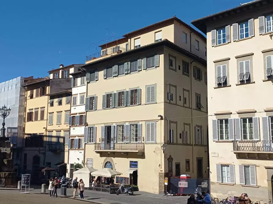 Immagine 17 di Locale commerciale in vendita  in Via Romana 54r a Firenze