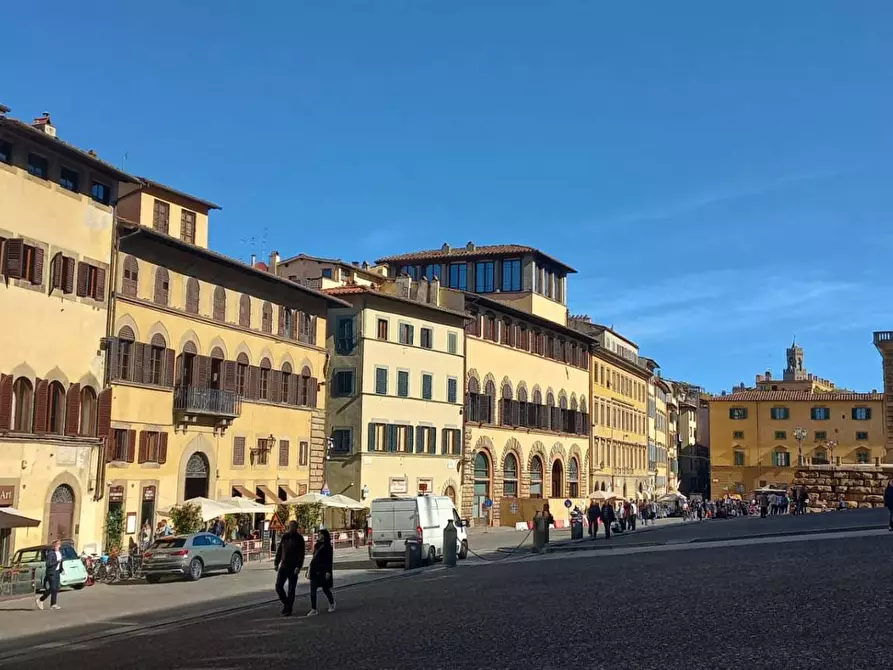 Immagine 18 di Locale commerciale in vendita  in Via Romana 54r a Firenze