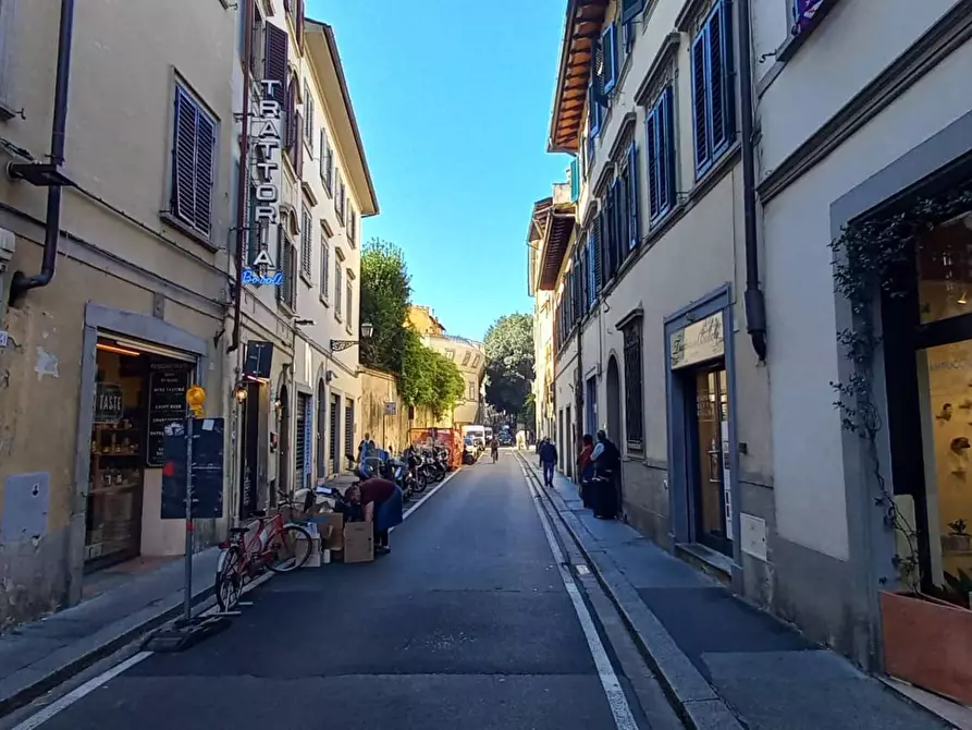 Immagine 9 di Locale commerciale in vendita  in Via Romana 54r a Firenze