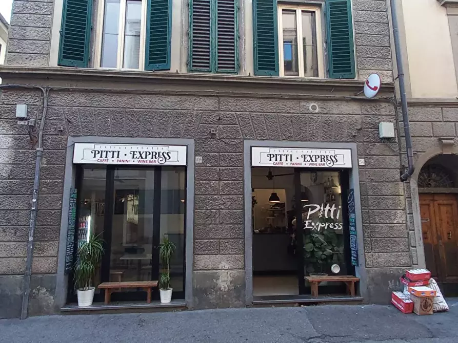 Immagine 1 di Locale commerciale in vendita  in Via Romana 54r a Firenze
