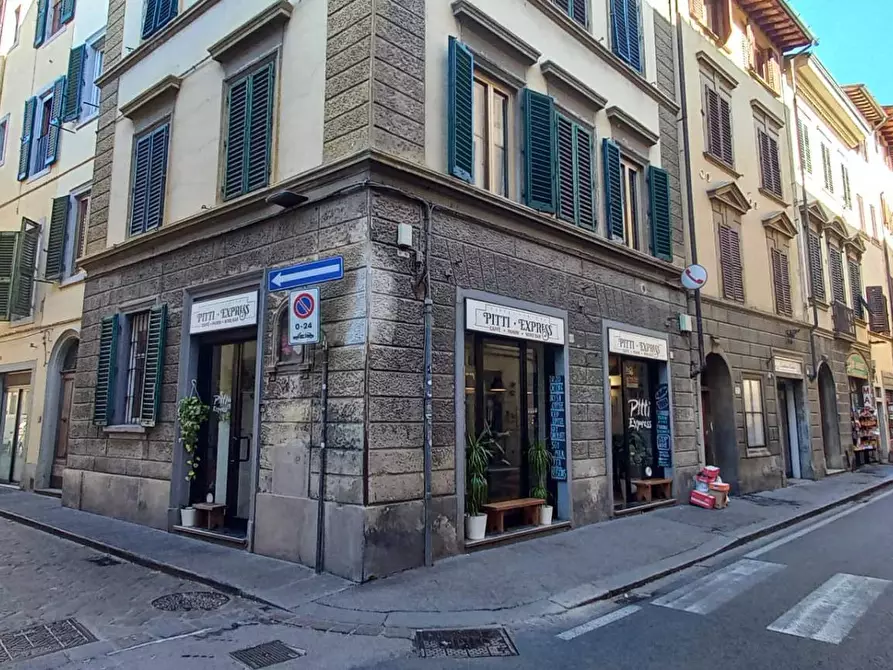 Immagine 3 di Locale commerciale in vendita  in Via Romana 54r a Firenze