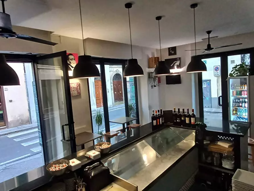 Immagine 23 di Locale commerciale in vendita  in Via Romana 54r a Firenze
