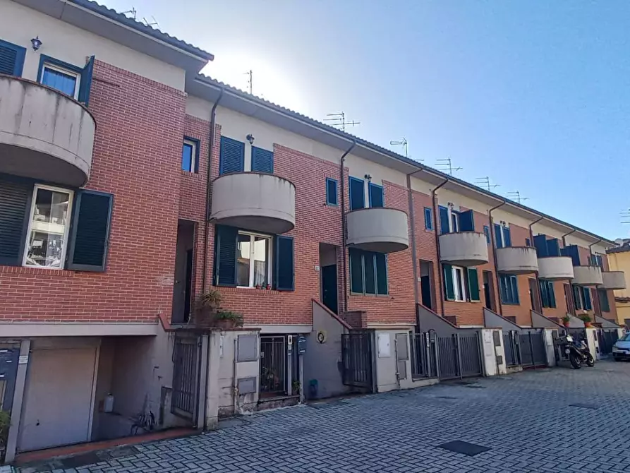 Immagine 6 di Appartamento in vendita  in via castronella 22 i a Campi Bisenzio