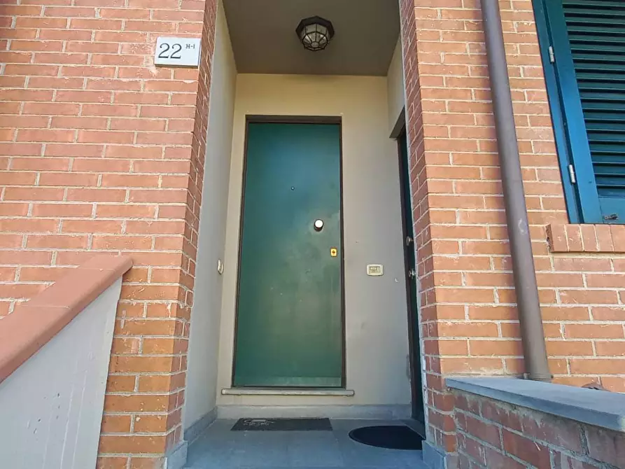 Immagine 8 di Appartamento in vendita  in via castronella 22 i a Campi Bisenzio