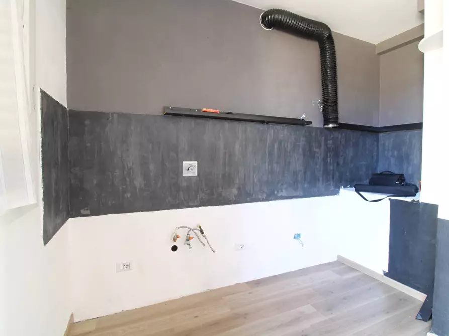 Immagine 13 di Appartamento in vendita  in via castronella 22 i a Campi Bisenzio