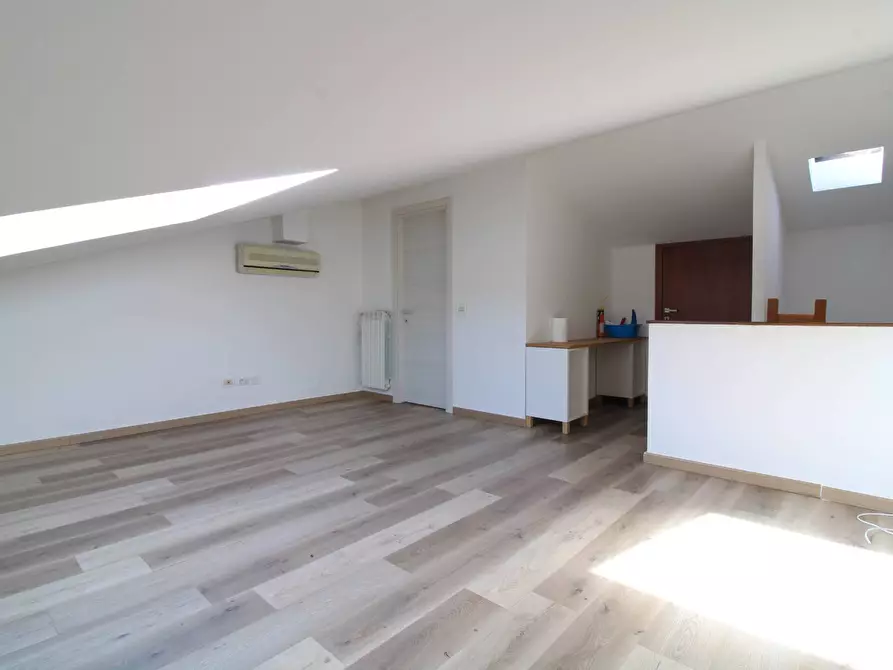 Immagine 35 di Appartamento in vendita  in via castronella 22 i a Campi Bisenzio