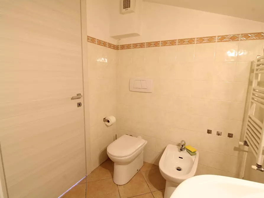 Immagine 41 di Appartamento in vendita  in via castronella 22 i a Campi Bisenzio