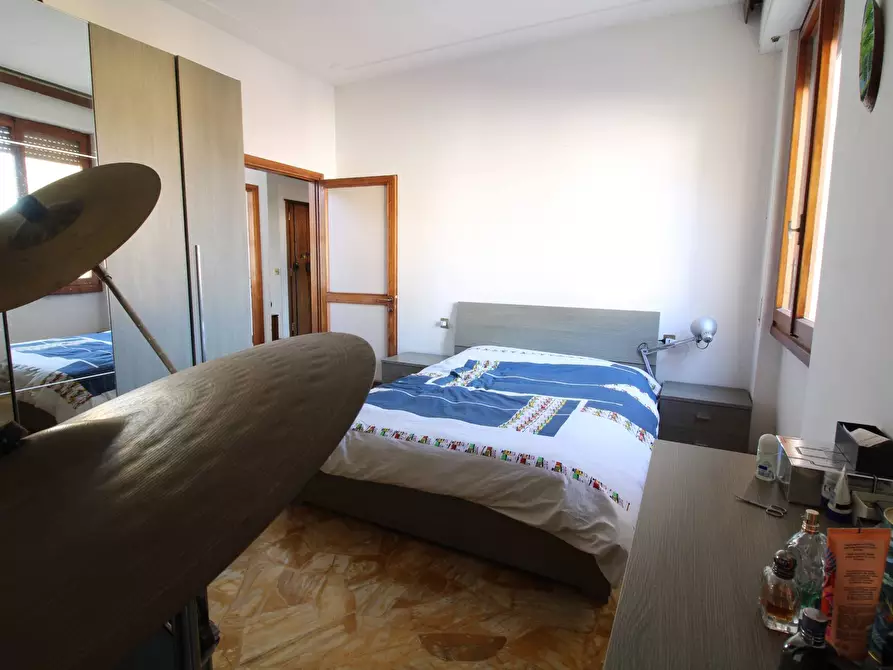 Immagine 10 di Appartamento in vendita  in Via Reginaldo Giuliani 216 a Firenze