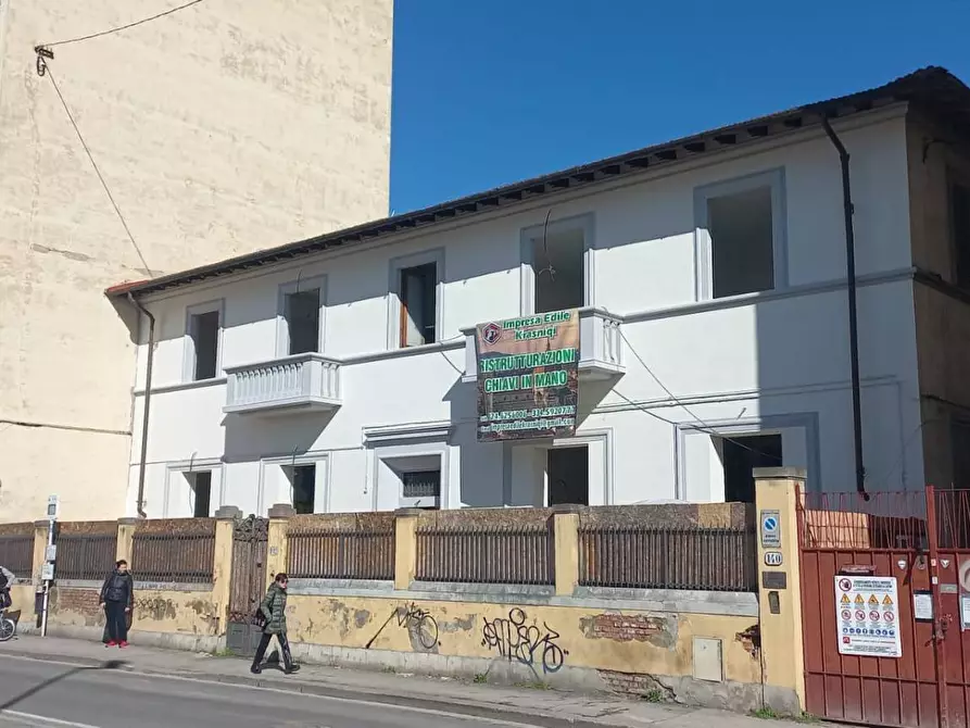 Immagine 9 di Appartamento in vendita  in Via Reginaldo Giuliani 140 a Firenze