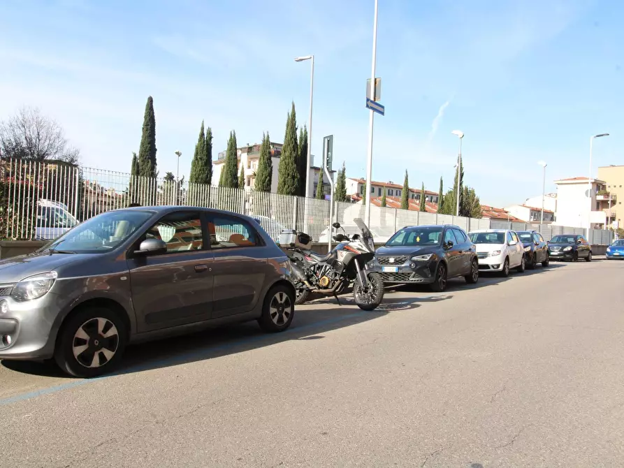 Immagine 3 di Box auto in vendita  in Via Leopoldo Pellas 17 a Firenze