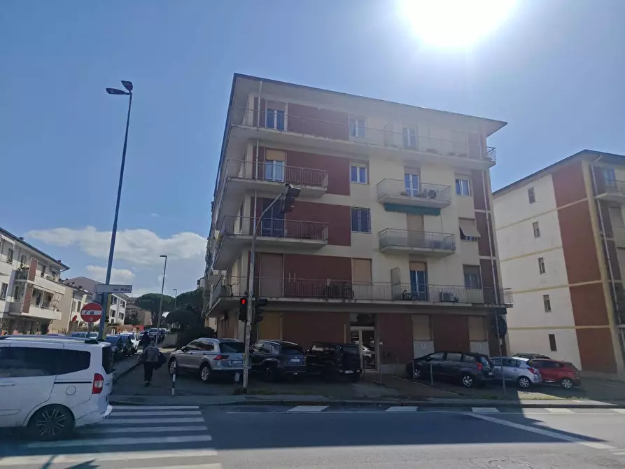 Immagine 5 di Appartamento in vendita  in viale dei mille 61 a Sesto Fiorentino