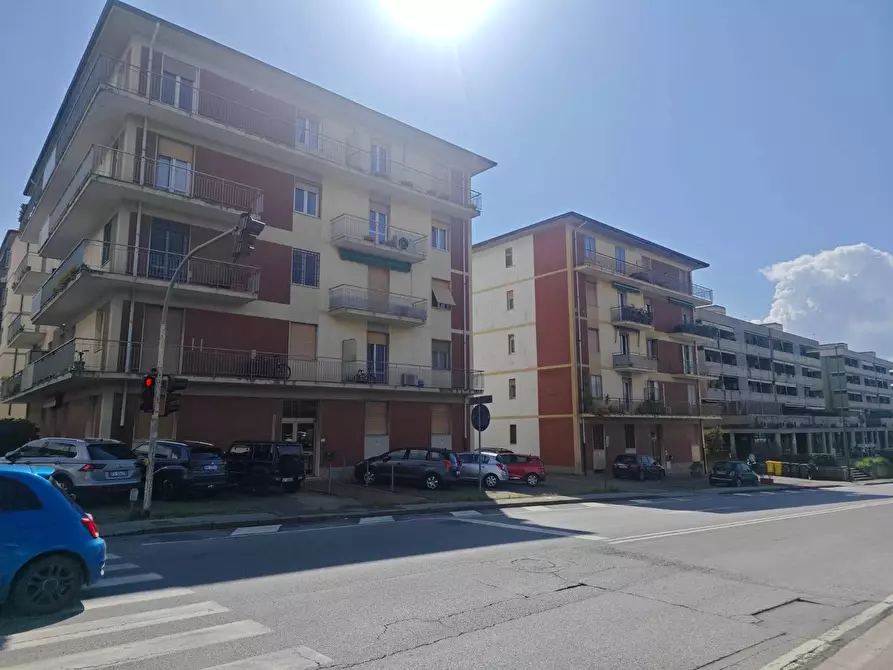 Immagine 8 di Appartamento in vendita  in viale dei mille 61 a Sesto Fiorentino