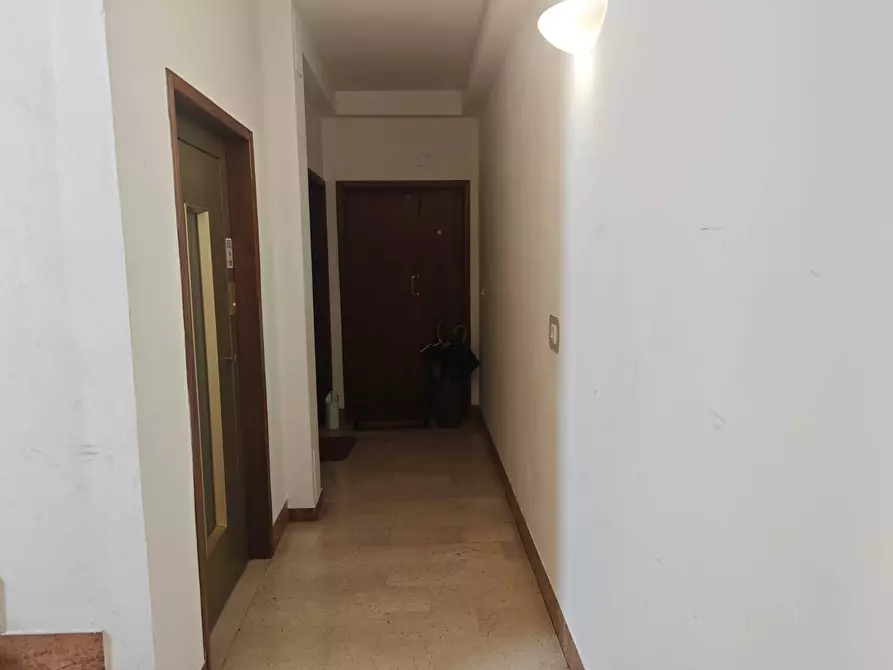 Immagine 11 di Appartamento in vendita  in viale dei mille 61 a Sesto Fiorentino