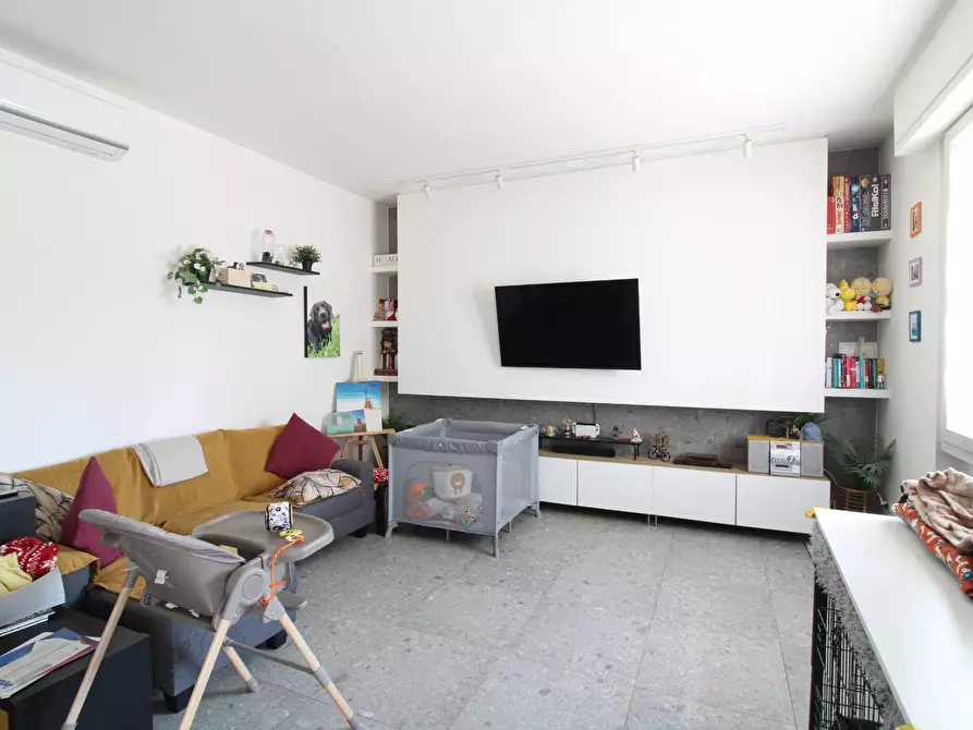 Immagine 16 di Appartamento in vendita  in viale dei mille 61 a Sesto Fiorentino