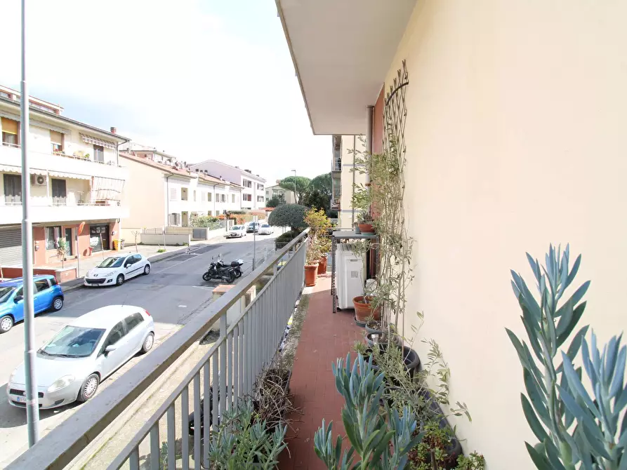 Immagine 37 di Appartamento in vendita  in viale dei mille 61 a Sesto Fiorentino