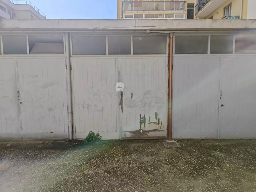 Immagine 42 di Appartamento in vendita  in viale dei mille 61 a Sesto Fiorentino