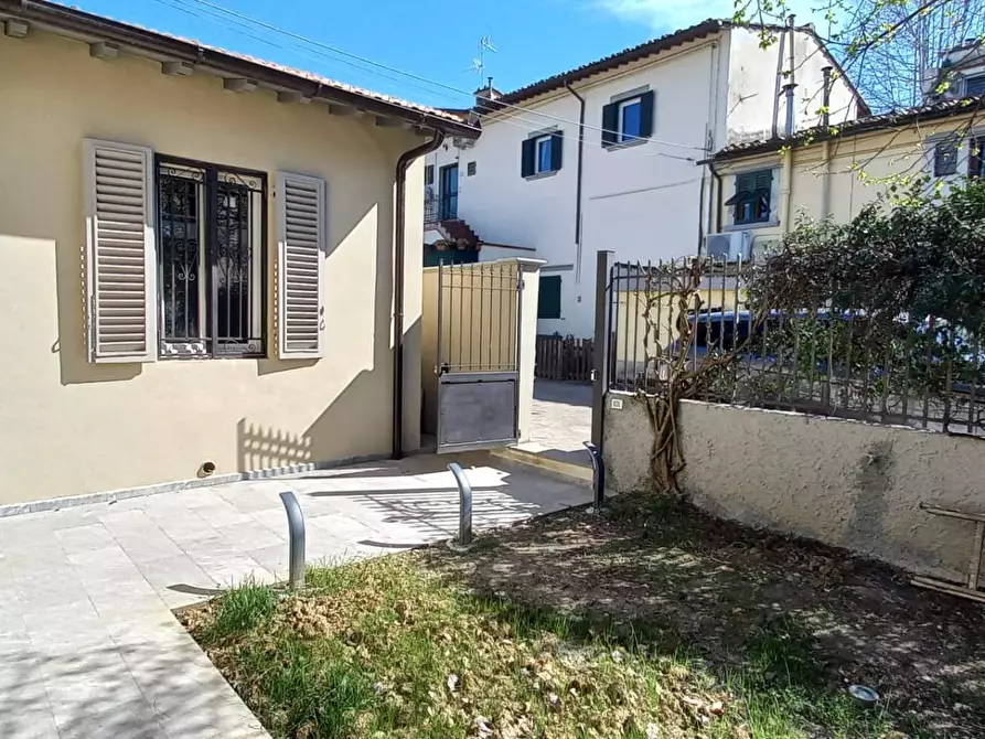 Immagine 5 di Appartamento in vendita  in Via Del Sodo 33 a Firenze