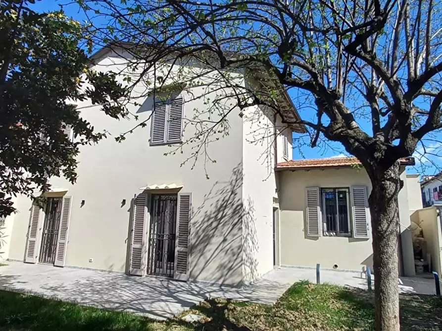 Immagine 1 di Appartamento in vendita  in Via Del Sodo 33 a Firenze