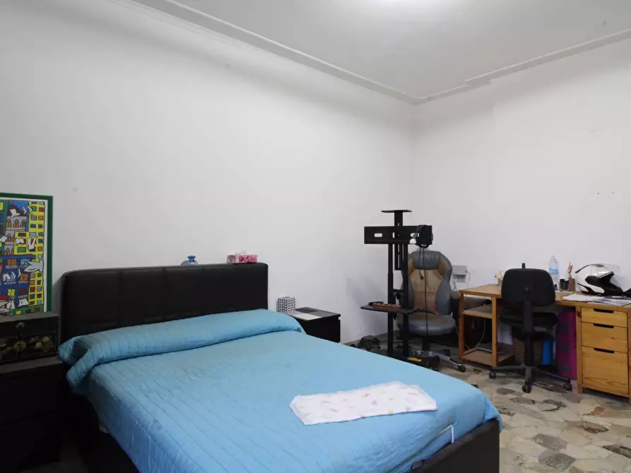 Immagine 4 di Appartamento in vendita  in Via Reginaldo Giuliani 104 a Firenze