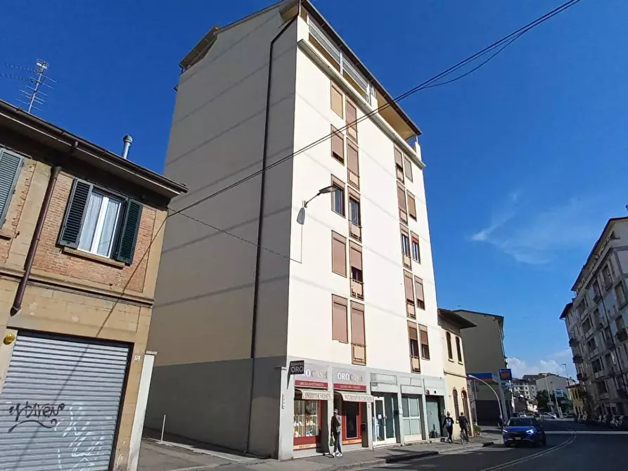Immagine 26 di Appartamento in vendita  in Via Reginaldo Giuliani 104 a Firenze