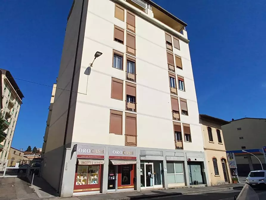 Immagine 2 di Appartamento in vendita  in Via Reginaldo Giuliani 104 a Firenze