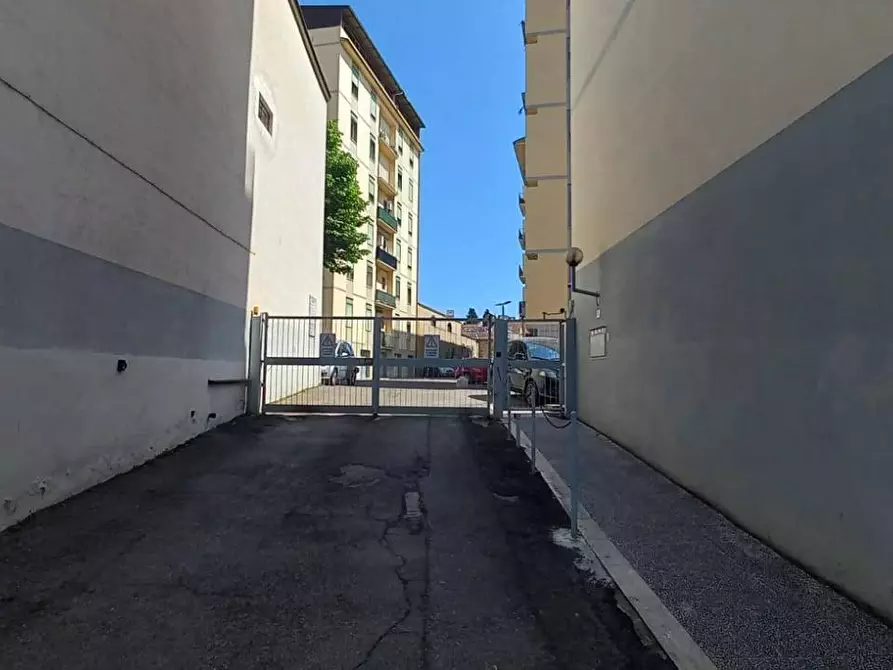 Immagine 30 di Appartamento in vendita  in Via Reginaldo Giuliani 104 a Firenze