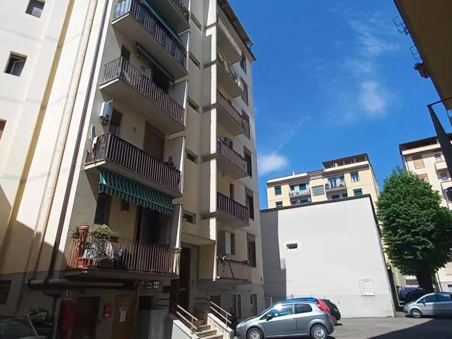 Immagine 33 di Appartamento in vendita  in Via Reginaldo Giuliani 104 a Firenze