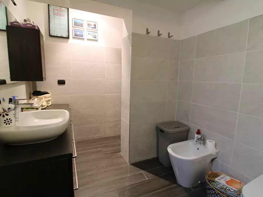 Immagine 36 di Appartamento in vendita  in Via Reginaldo Giuliani 323 a Firenze