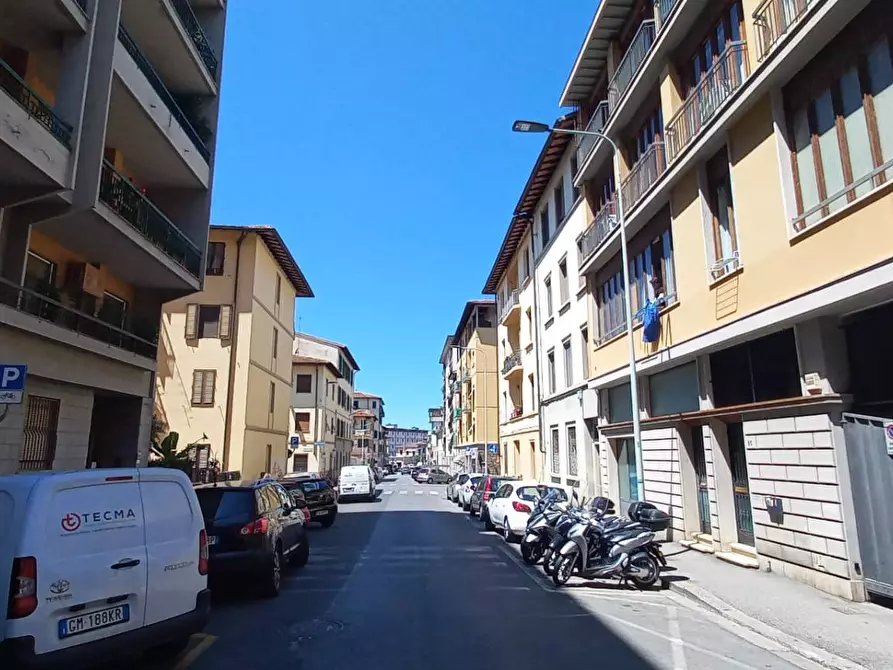 Immagine 6 di Appartamento in vendita  in Via Carlo Del Greco 31 a Firenze
