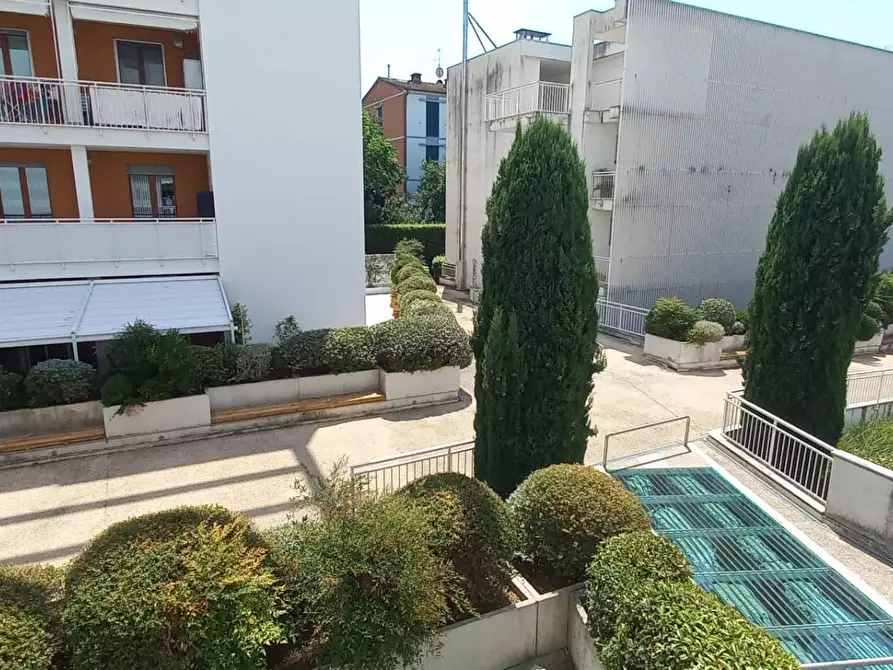 Immagine 41 di Appartamento in affitto  in Via Niccolo' Da Tolentino 92 a Firenze