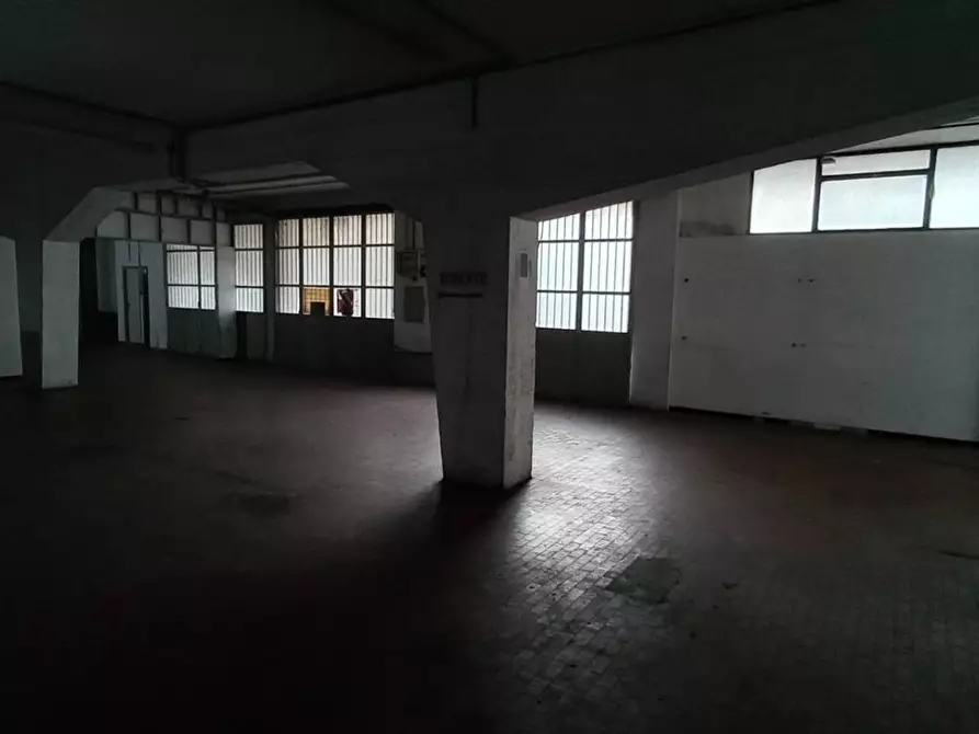 Immagine 4 di Box auto in vendita  in LARGO LIVERANI a Firenze