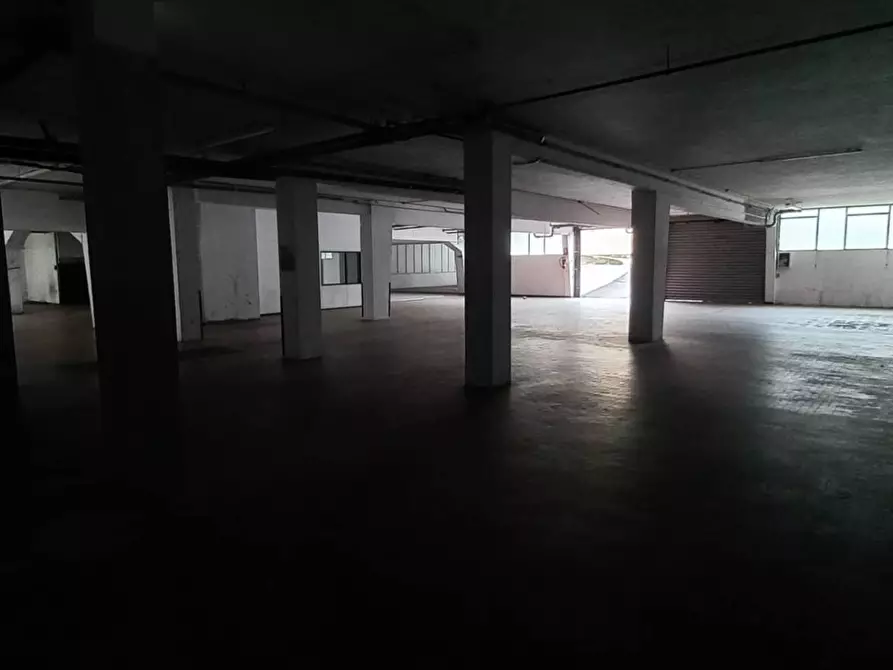 Immagine 8 di Box auto in vendita  in LARGO LIVERANI a Firenze