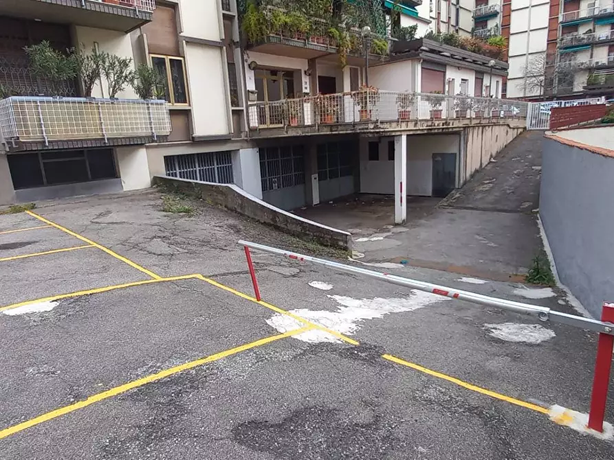 Immagine 15 di Box auto in vendita  in LARGO LIVERANI a Firenze