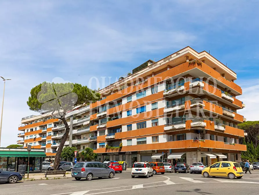 Immagine 51 di Appartamento in vendita  in Via Polinesia 5 a Roma