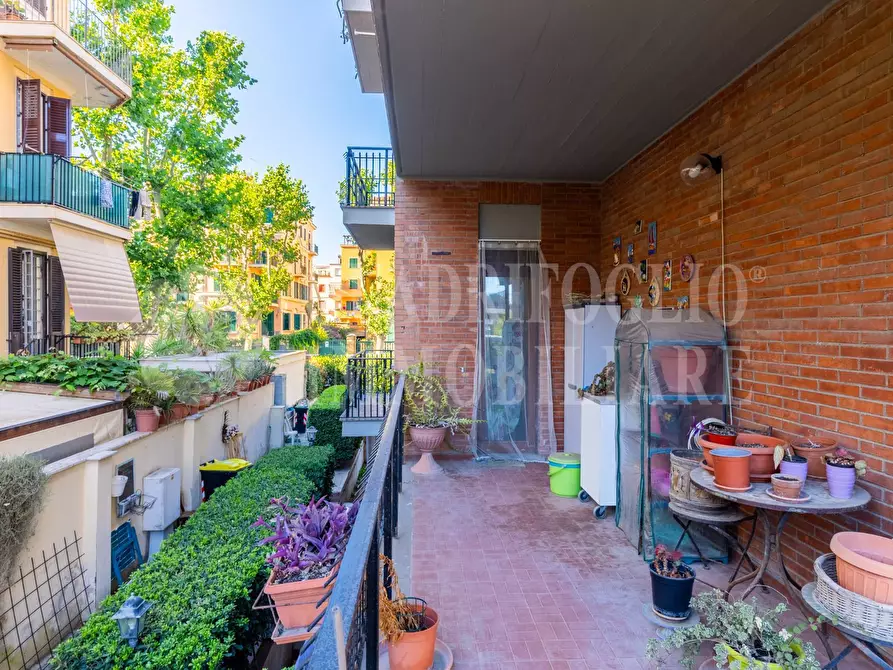 Immagine 24 di Appartamento in vendita  in Viale Della Pineta Di Ostia 18 a Roma