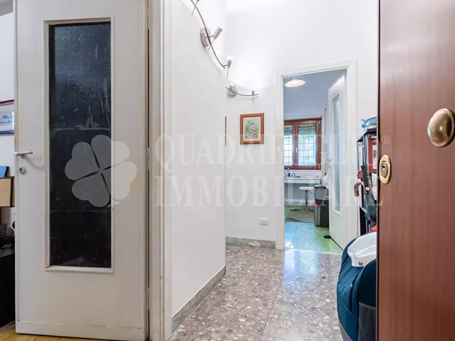 Immagine 1 di Appartamento in vendita  in Viale Della Pineta Di Ostia 18 a Roma