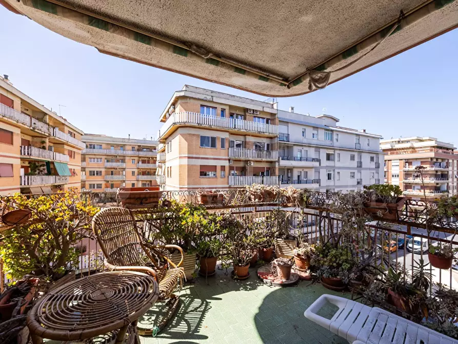 Immagine 31 di Appartamento in vendita  in Via Delle Gondole 38 a Roma