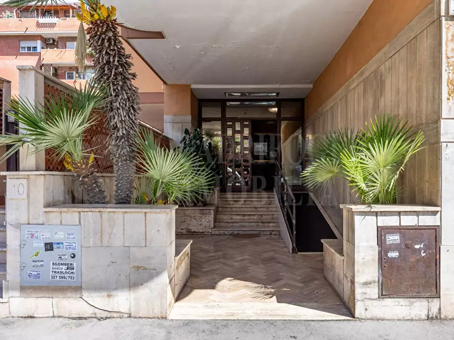 Immagine 46 di Appartamento in vendita  in Via Delle Gondole 38 a Roma